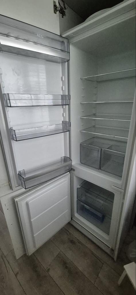 AEG SCB61811LS Inbouw Koel-Vriescombinatie, Witgoed en Apparatuur, Vriezers en Diepvrieskisten, Gebruikt, Inbouw, Vrieskast, 160 cm of meer