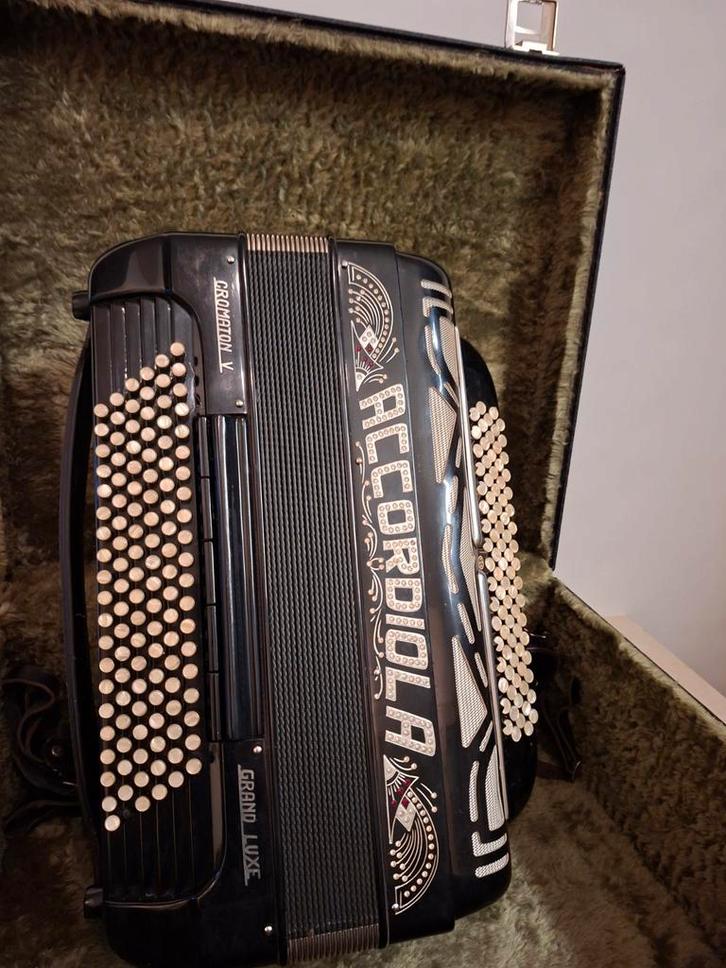 Accordiola Camerano Knopaccordeon met Koffer, Muziek en Instrumenten, Accordeons, Gebruikt, Knopaccordeon, 120-bas, Accordiola
