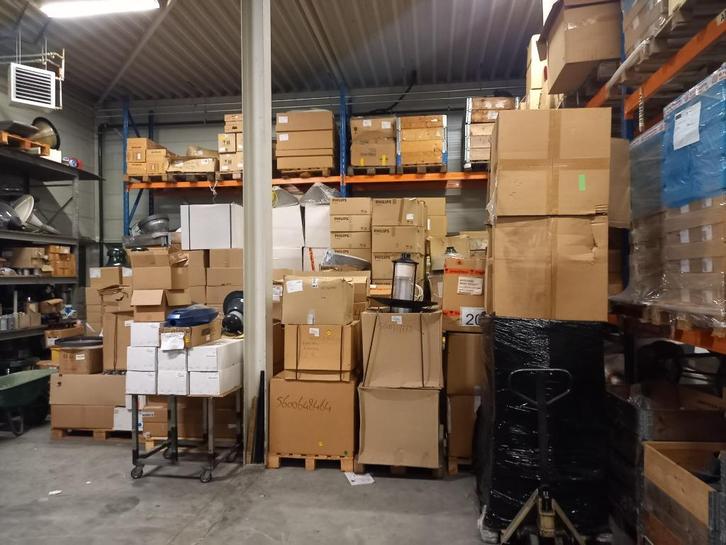 vele soorten armaturen die we op voorraad hebben, Doe-het-zelf en Verbouw, Bouwverlichting, Nieuw, Armatuur, Minder dan 50 watt