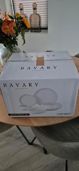 Nieuwe mooie serviesset 25 delig beschikbaar voor biedingen