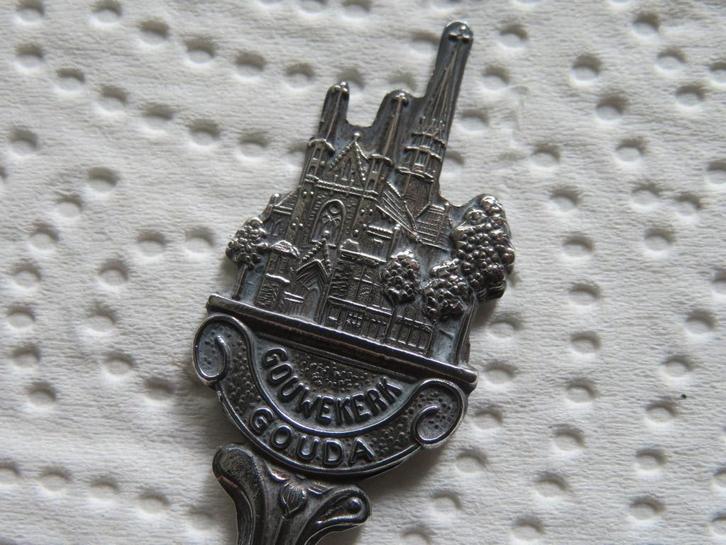 Verzilverd Lepeltje de Gouwekerk te Gouda, Verzamelen, Porselein, Kristal en Bestek, Nieuw, Bestek, Overige materialen, Verzilverd