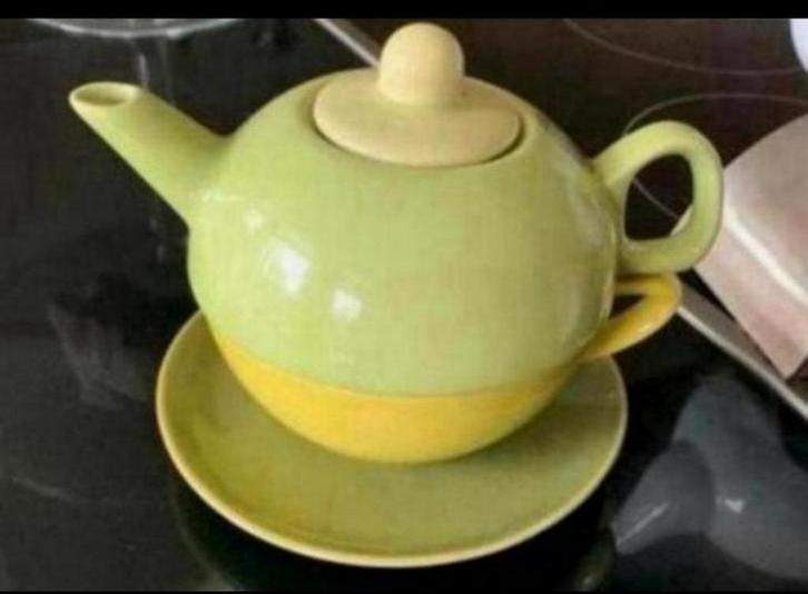 Eenpersoons Theepot of RVS Warmhouder , 1 + Kop en Schotel, Huis en Inrichting, Keuken | Servies, Zo goed als nieuw, Ophalen of Verzenden