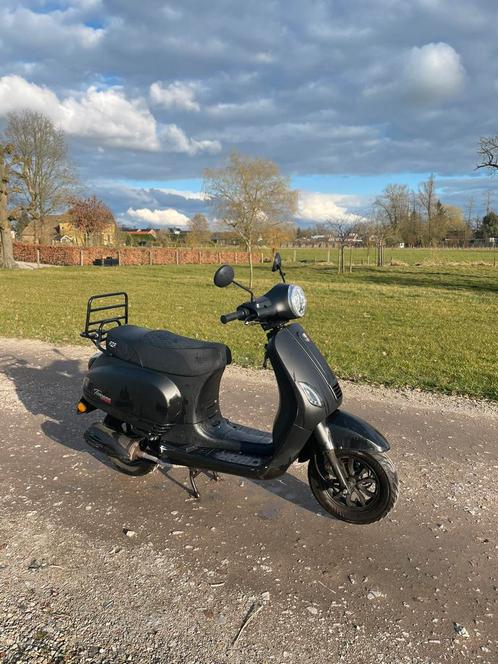 zwarte toscana dynamic scooter, Fietsen en Brommers, Scooters | Overige merken, Zo goed als nieuw, Ophalen
