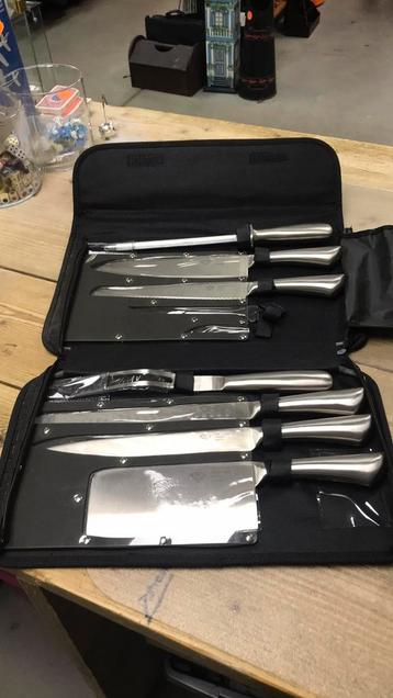 Messenset in koffertje/map beschikbaar voor biedingen