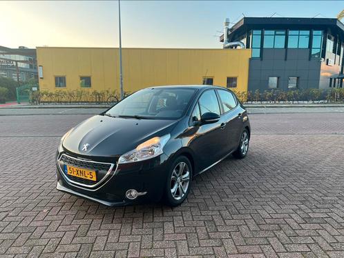 Peugeot 208 1.4 VTI 70KW/95PK 5-D 2012 Zwart, Auto's, Peugeot, Particulier, Airbags, Airconditioning, Bluetooth, Boordcomputer