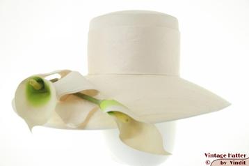 Dames trouwhoed Art of Sweetheart ivoorwit zijde lelies 56 beschikbaar voor biedingen