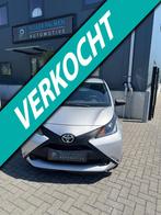 Toyota Aygo 1.0 VVT-i x, Auto's, Voorwielaandrijving, Stof, Gebruikt, 4 stoelen