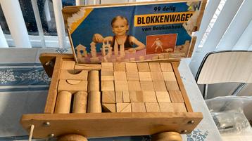 Blokkenwagen  beschikbaar voor biedingen