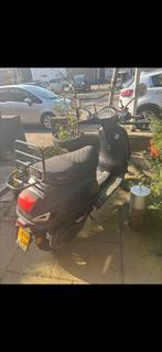 DJJD Scooter 2019 - Opknapper, Fietsen en Brommers, Overige merken, Gebruikt, Ophalen of Verzenden, Benzine