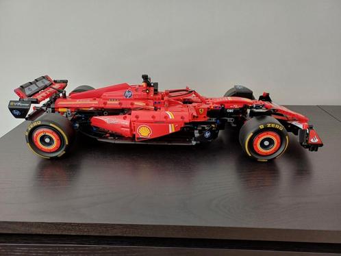Ferrari SF-24 F1 bouwstenen 42207 nieuwstaat, Kinderen en Baby's, Speelgoed | Bouwstenen, Zo goed als nieuw, Overige merken, Ophalen of Verzenden