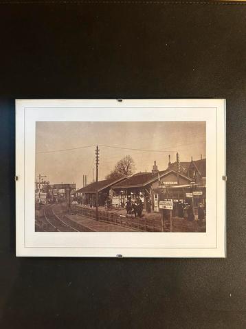 Ingelijste foto eerste station Deventer HIJSM beschikbaar voor biedingen