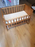 babybed hout, Kinderen en Baby's, Babywiegjes en Ledikanten, Ophalen, Zo goed als nieuw, Ledikant