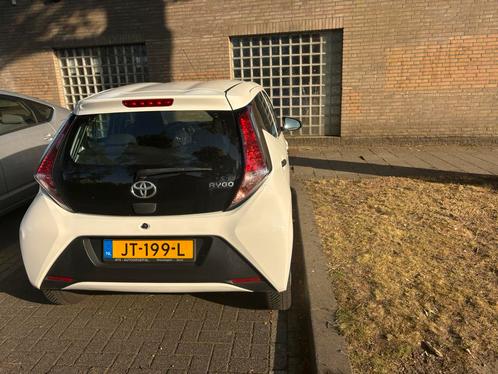 Toyota Aygo 1.0 12V Vvt-i Ddrs 2016 Wit, Auto's, Toyota, Particulier, Aygo, Benzine, B, Hatchback, Handgeschakeld, Origineel Nederlands
