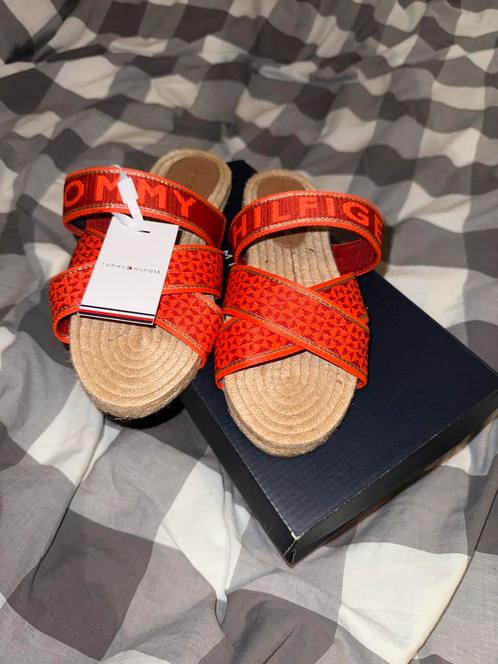 Tommy Hilfiger Espadrilles - Maat 39 - Nieuw, Kleding | Dames, Schoenen, Nieuw, Espadrilles of Moccasins, Oranje, Ophalen of Verzenden