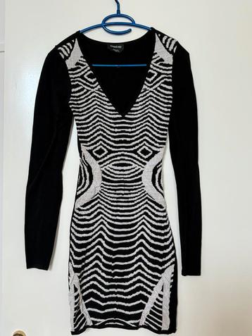 Bebe dress beschikbaar voor biedingen