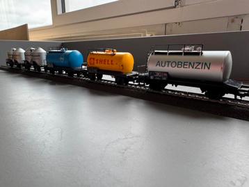 Kavel Marklin ketelwagons en silowagons beschikbaar voor biedingen