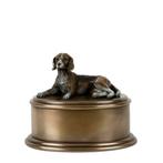 Beagle hondenbeeld op urn in koperkleur. Slechts 1 exemplaar, Ophalen of Verzenden, Nieuw