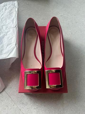 Roger Vivier tres Vivier ballerina (39) beschikbaar voor biedingen