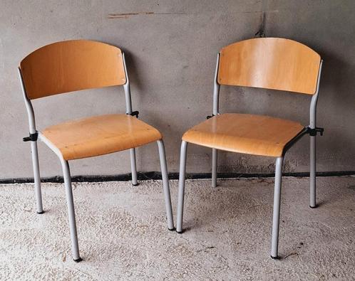 67 x Vintage schoolstoelen houten cafe stoelen horeca bistro, Huis en Inrichting, Stoelen, Zo goed als nieuw, Vijf, Zes of meer stoelen