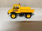 Britains, UNIMOG met Hefinrichting, Schaal 1:32, Ophalen of Verzenden, Gebruikt, Tractor of Landbouw, Britains