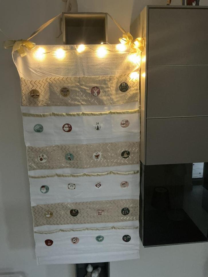Grote adventkalender voor kleine cadeautjes, Diversen, Kerst, Zo goed als nieuw, Ophalen of Verzenden
