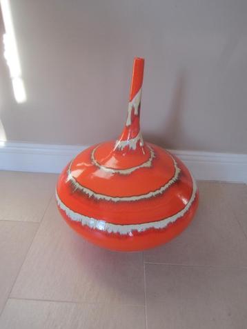 vaas ambachtelijk artistiek GROOT !!! aardewerk ORANJE beschikbaar voor biedingen