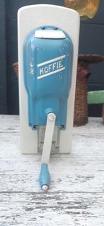 brocante nog goedwerkende blauwe koffiemolen, Ophalen of Verzenden