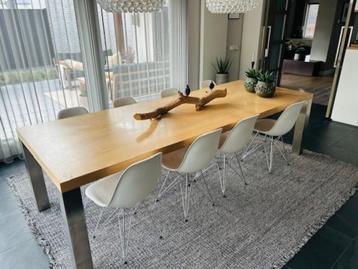 Grote design eettafel met rvs poten - Werktafel / Eettafel beschikbaar voor biedingen