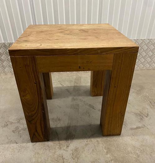Tafeltje eiken massief, Huis en Inrichting, Tafels | Bijzettafels, Zo goed als nieuw, Rechthoekig, Minder dan 55 cm, Hout, Ophalen of Verzenden