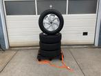 Orgineel.  Ford - Custom  Nieuw  Zomerset  215 - 65 - 16., Ophalen, 16 inch, Banden en Velgen, Nieuw