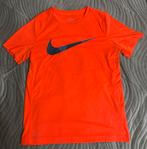 Nike T-shirt - Oranje, Ophalen, Zo goed als nieuw, Jongen