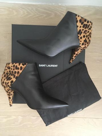 Saint Laurent enkellaarzen!!NIEUW!! maat 37 twv 875 euro