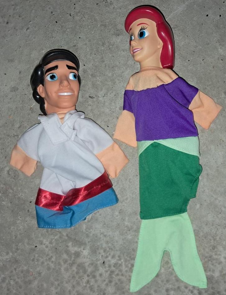 3 nieuwe Disney Handpoppen Ariel/ erik en Gini aladin, Verzamelen, Disney, Nieuw, Beeldje of Figuurtje, Ophalen of Verzenden