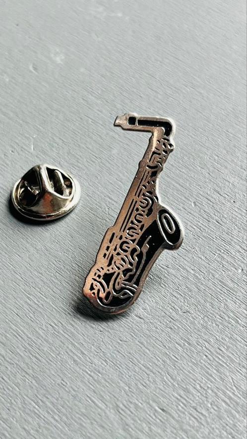 Saxofoon pin, Verzamelen, Speldjes, Pins en Buttons, Zo goed als nieuw, Ophalen of Verzenden
