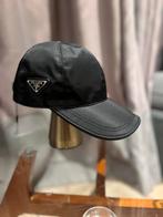 Prada Zwarte Pet - Stijlvol Accessoire, Kleding | Dames, Ophalen of Verzenden, Nieuw, 56 of 57 cm (M, 7 of 7⅛ inch), Pet