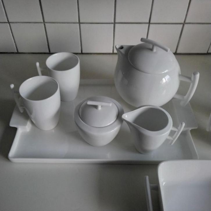 Yong & Squito :Theepot, papschaaltjes, dienblad enz., Huis en Inrichting, Keuken | Servies, Zo goed als nieuw, Overige typen, Overige stijlen