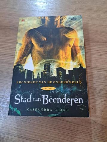 Stad van Beenderen - Cassandra Clare beschikbaar voor biedingen