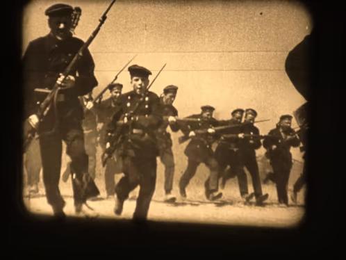 16 mm russische oorlog speelfilm., Audio, Tv en Foto, Filmrollen, 16mm film, Ophalen of Verzenden