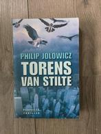 Torens van stilte - Philip Jolowicz, Gelezen, Ophalen of Verzenden, Nederland