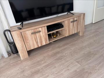 Beige tv meubel dressoir beschikbaar voor biedingen
