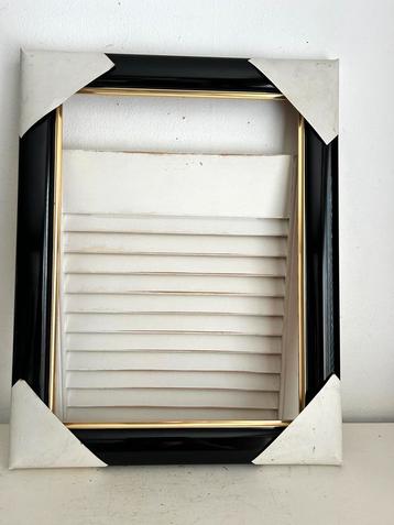 Schilderslijst hout zwart lak gouden binnenrand NIEUW 38 cm beschikbaar voor biedingen