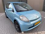Daihatsu Sirion 1.0 51KW 2006 Blauw met nieuwe Apk !!!!, Voorwielaandrijving, Stof, 750 kg, Blauw