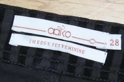 AAIKO Bijzondere Zwarte Gestreepte Fluwelen Pantalon 28 S 36, Kleding | Dames, Broeken en Pantalons, Zo goed als nieuw, Maat 36 (S)