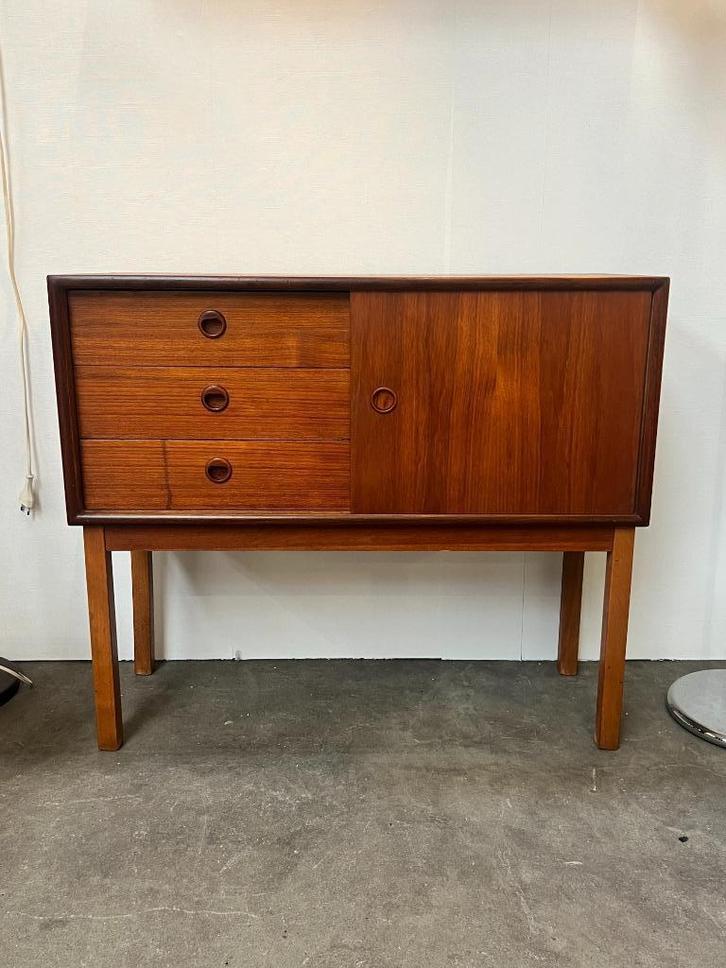 Vintage Dressoirtje, Zweden 1970's, Huis en Inrichting, Kasten | Dressoirs, Gebruikt, 50 tot 100 cm, 25 tot 50 cm, Met lade(s)