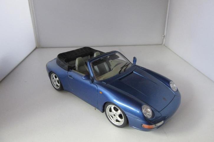 Porsche 911 carrera Cabrio 1993 1;18, Hobby en Vrije tijd, Modelauto's | 1:18, Zo goed als nieuw, Auto, Bburago, Ophalen of Verzenden