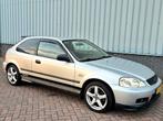 Honda Civic 1.5 Vtec 2000 Grijs Nieuwe APK Nov '26, Auto's, Honda, Voorwielaandrijving, 4 cilinders, 1396 cc, Origineel Nederlands