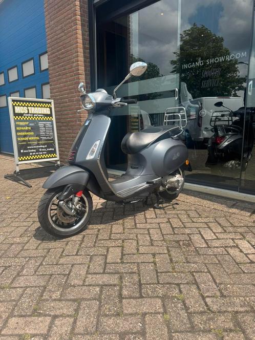 Vespa sprint bromscooter, Fietsen en Brommers, Scooters | Vespa, Gebruikt, Ophalen