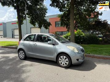Toyota Yaris 1.0 VVTi Sol MMT AUTOMAAT beschikbaar voor biedingen