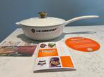 Nieuwe Le Creuset Kerst sauspan Cotton 21 cm, Huis en Inrichting, Keuken | Potten en Pannen, Gietijzer, Nieuw, Ophalen of Verzenden