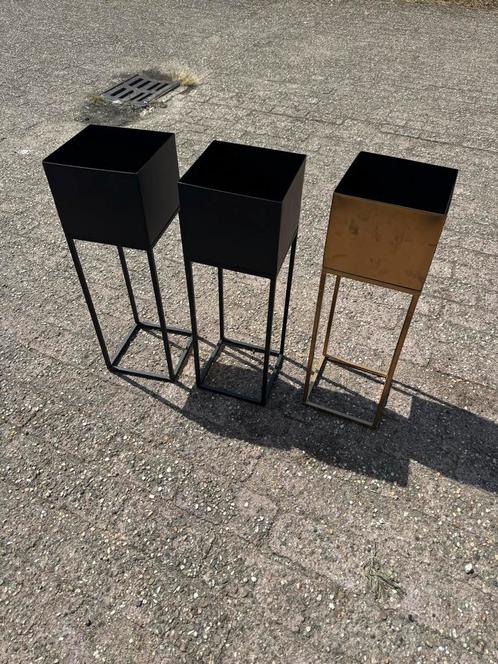 Metalen Plantenbakken Set - Zwart & Goud, Tuin en Terras, Bloembakken en Plantenbakken, Zo goed als nieuw, Metaal, Binnen, 30 tot 60 cm